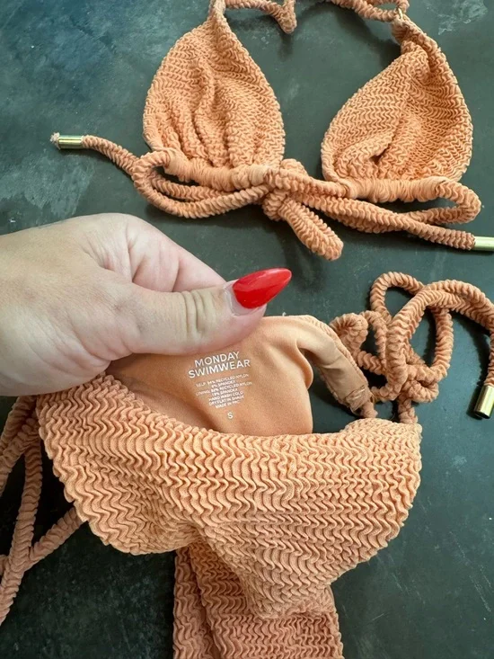 Monday Swimwear Crinkle Bikini - Picture 2 of 4